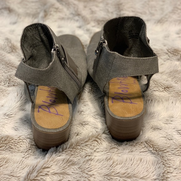 Ankle boots - Picture 2 of 4